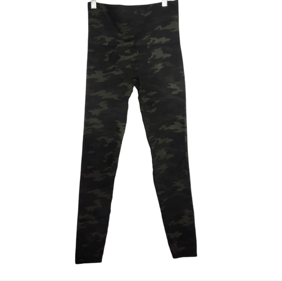 SPANX Look At Me Now Camo Legging - Picture 6 of 8